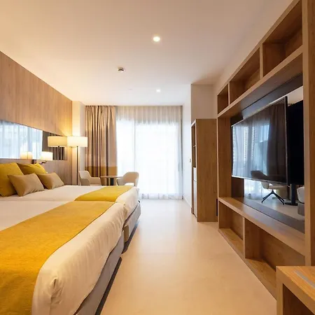 Gold Arcos 4 Sup - Modern Luxury Experience Μπένιντορμ