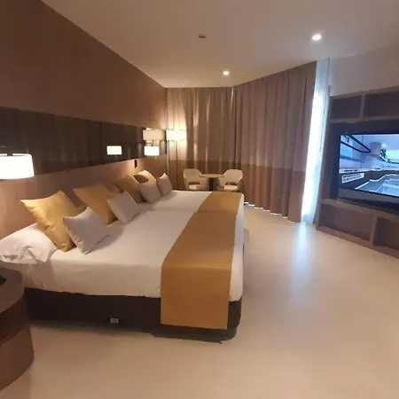 Ξενοδοχείο Gold Arcos 4 Sup - Modern Luxury Experience Μπένιντορμ