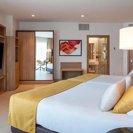 Gold Arcos 4 Sup - Modern Luxury Experience Μπένιντορμ