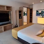 Hotel Gold Arcos 4 Sup - Modern Luxury Experience 4* Μπένιντορμ