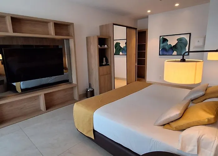 Gold Arcos 4 Sup - Opened 2022 4* بينايدورم