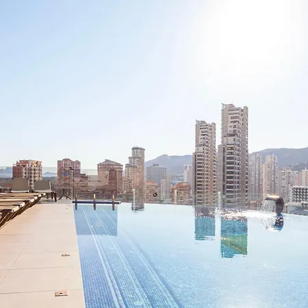 Gold Arcos 4 Sup - Modern Luxury Experience